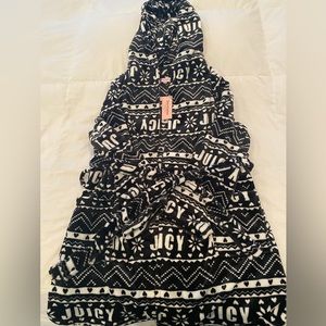 Juicy Couture black and white robe size L-XL